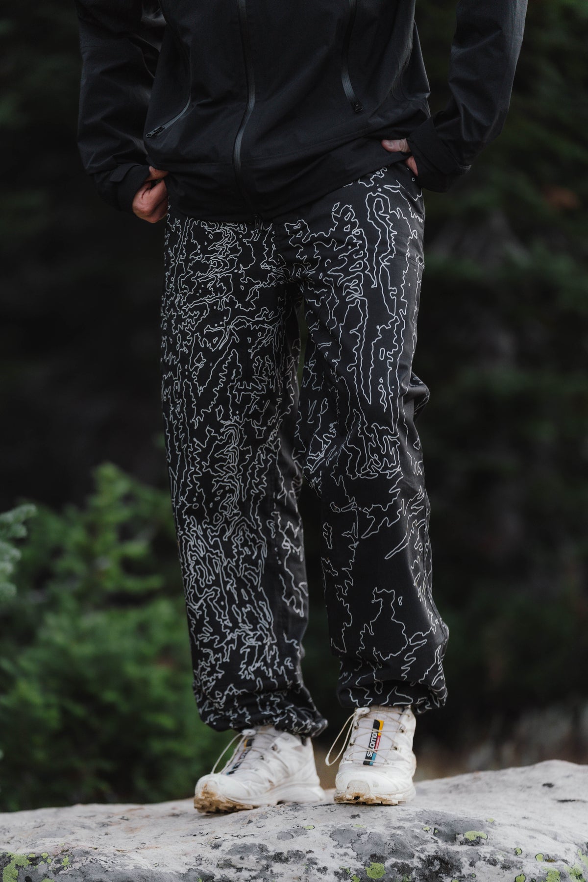 TOPOGRAPHY ESCAPE PANT [BLACK]