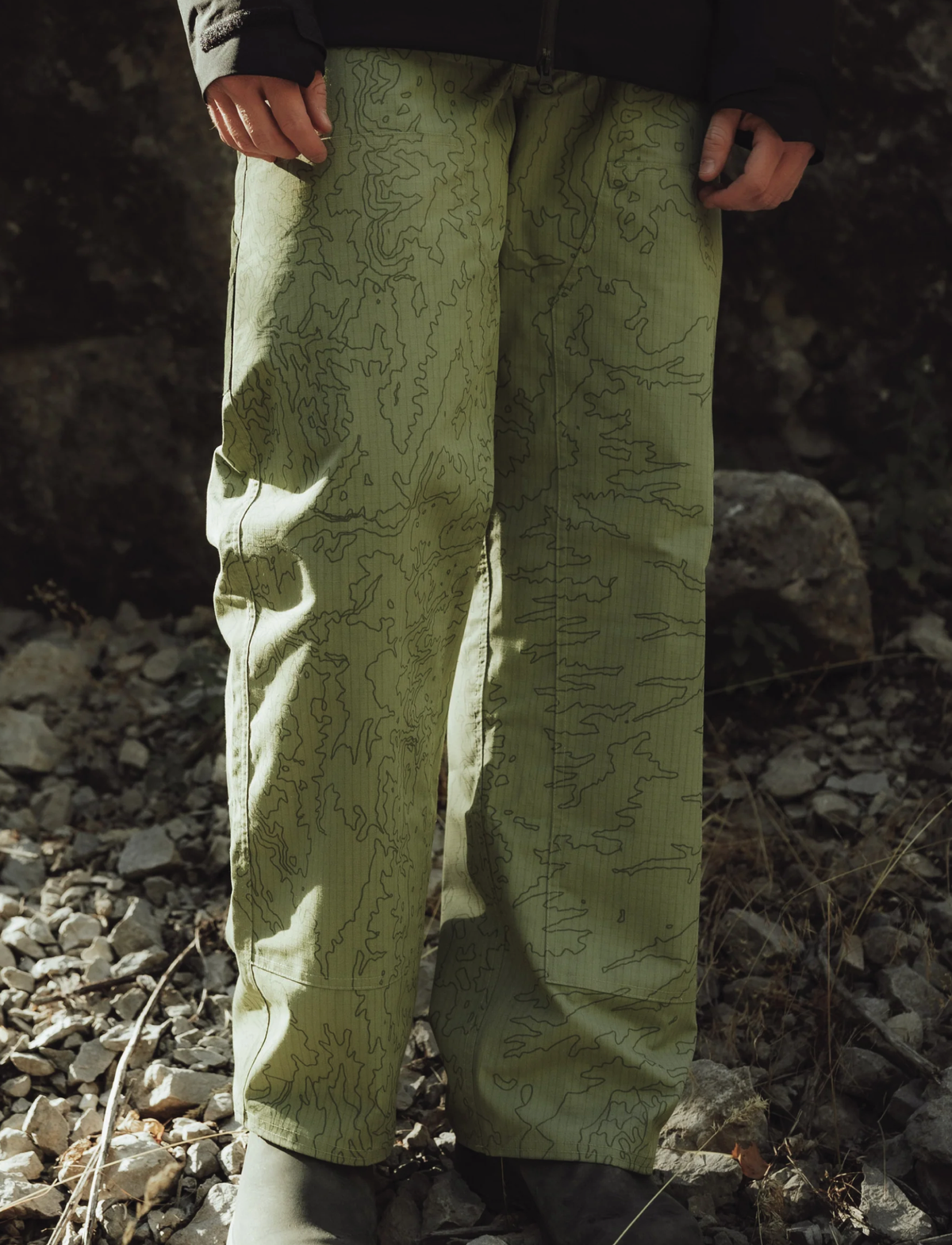 TOPOGRAPHY ESCAPE PANT [GREEN]